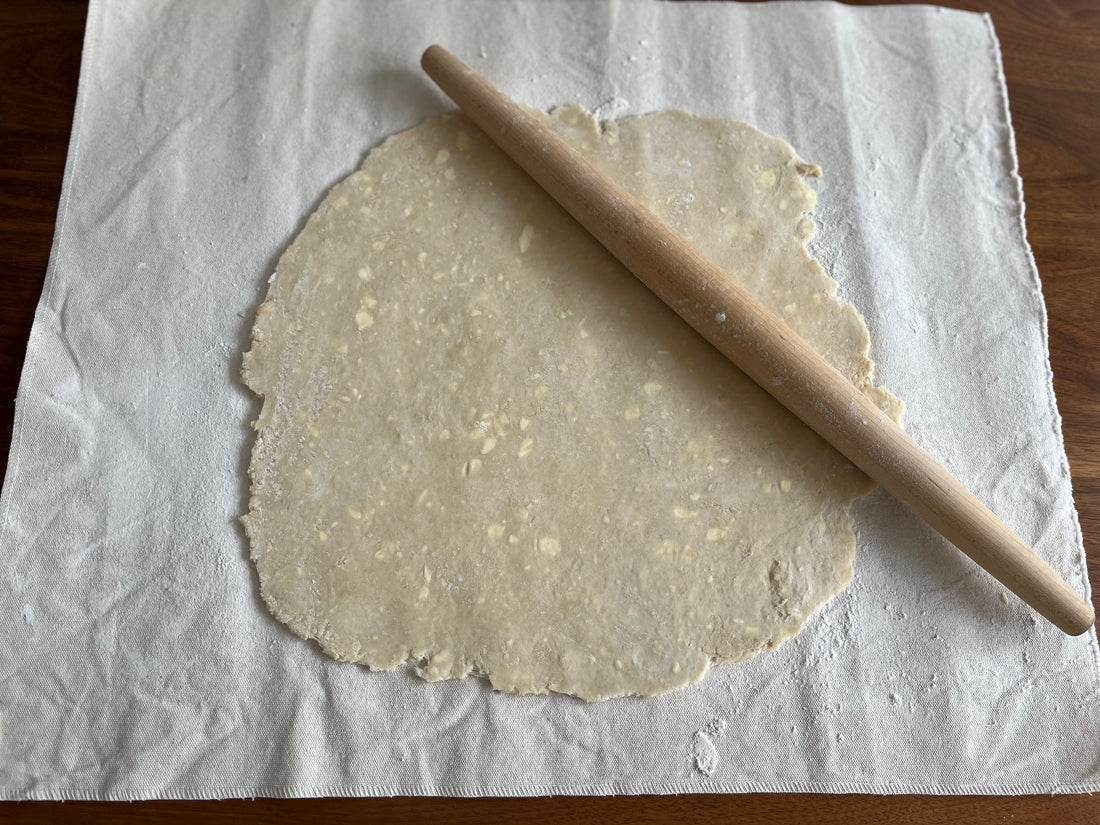 Easy as Pie | A No Fail Pastry Recipe + A Pastry Cloth Simplifies Rolling Out