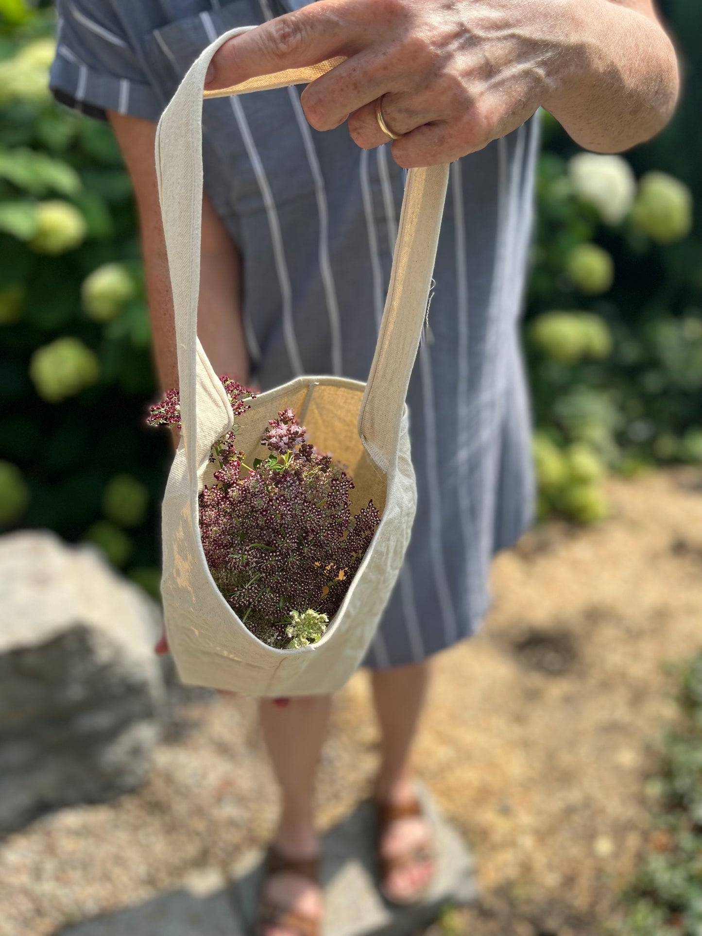 The Posy Tote | Carry a Bouquet in Style